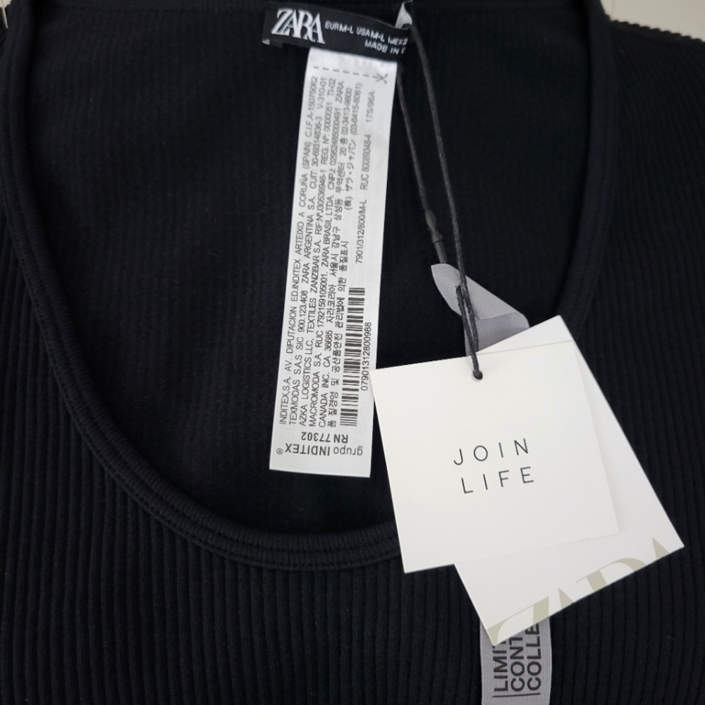 Zara Black Cropped U- Neck Long Sleeves Top Size M-L